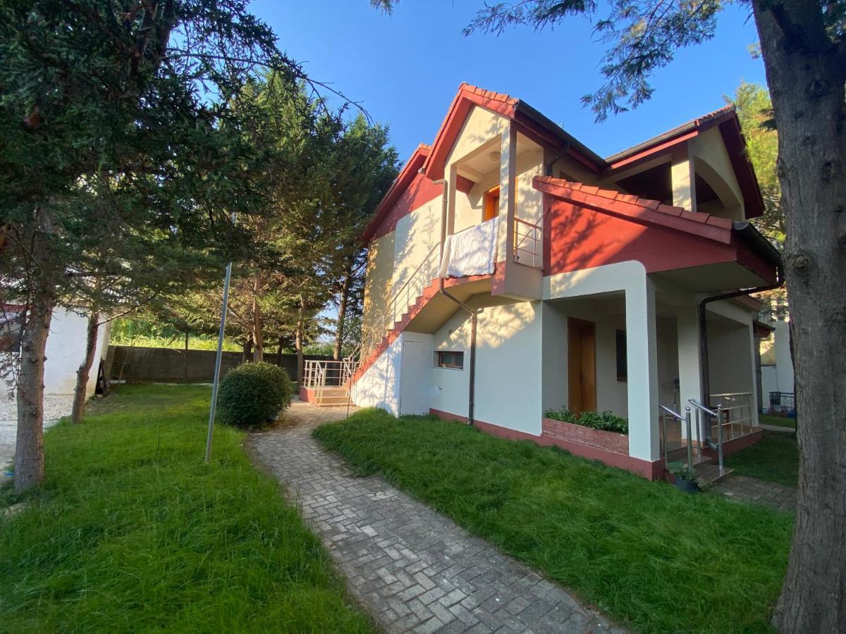 Hotel Garden Villa Ardo 골렘 외부 사진