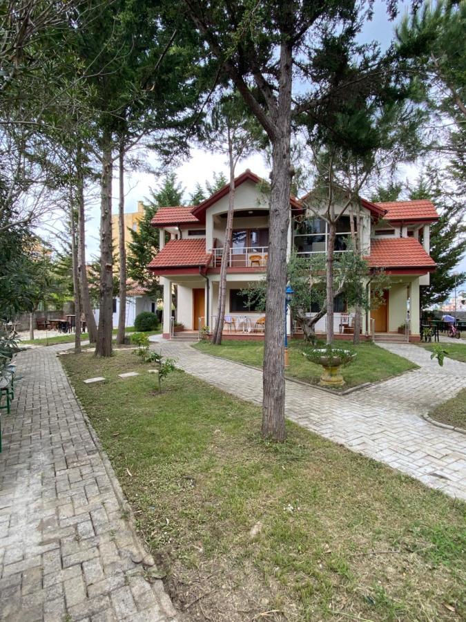 Hotel Garden Villa Ardo 골렘 외부 사진