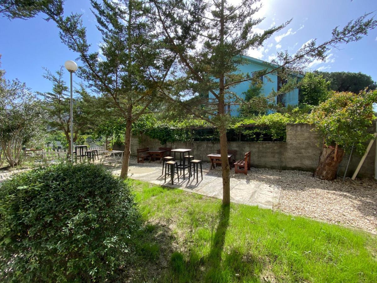 Hotel Garden Villa Ardo 골렘 외부 사진